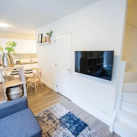 Magnificent Two Bedroom - Sd23m *