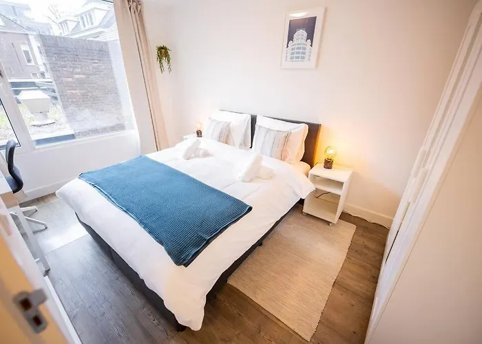 Magnificent Two Bedroom - Sd23m * Eindhoven