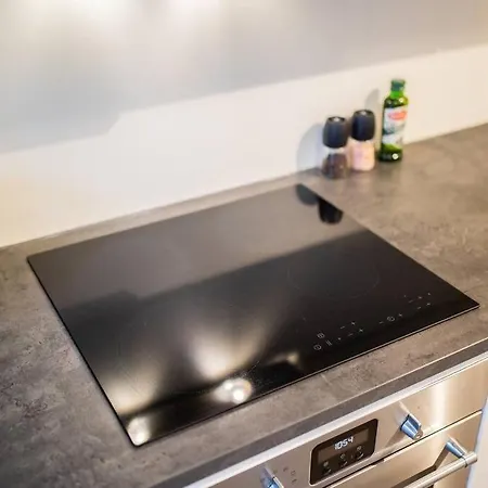 Apartment Magnificent Two Bedroom - Sd23m Eindhoven
