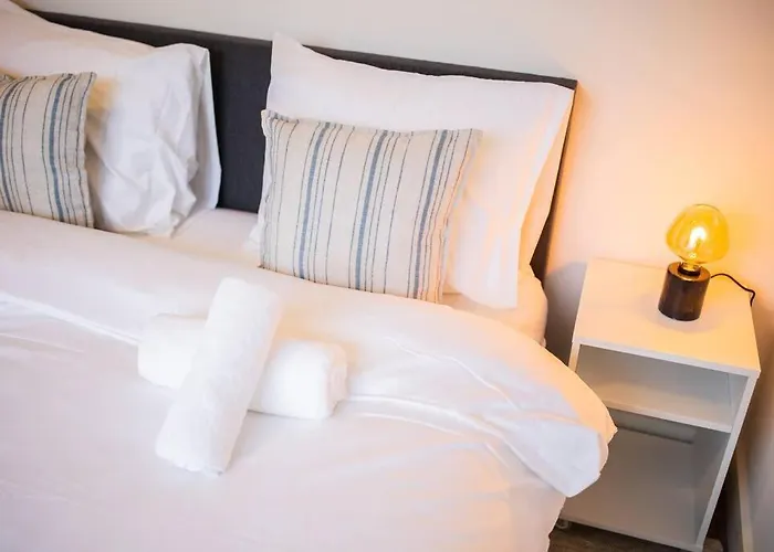 Apartment Magnificent Two Bedroom - Sd23m *