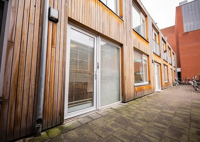 Magnificent Two Bedroom - Sd23m *