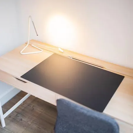 Magnificent Two Bedroom - Sd23m アパート